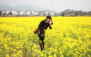 李佳燕老师生活照.jpg
